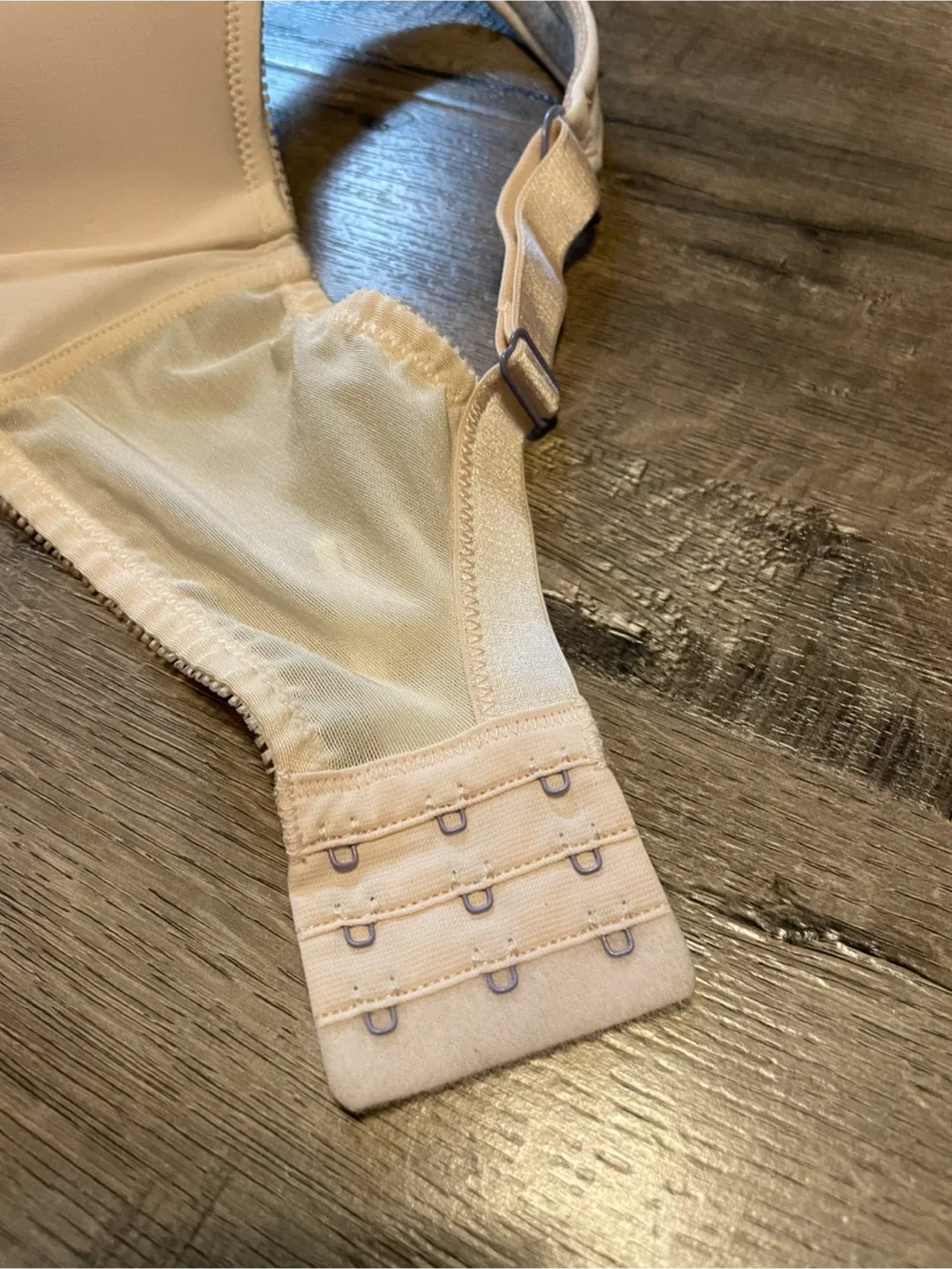 NEW! Trusst Lingerie Bra (Size US: 32F) image indicator(4)