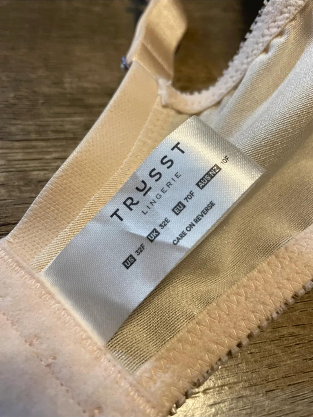 NEW! Trusst Lingerie Bra (Size US: 32F) image indicator(10)