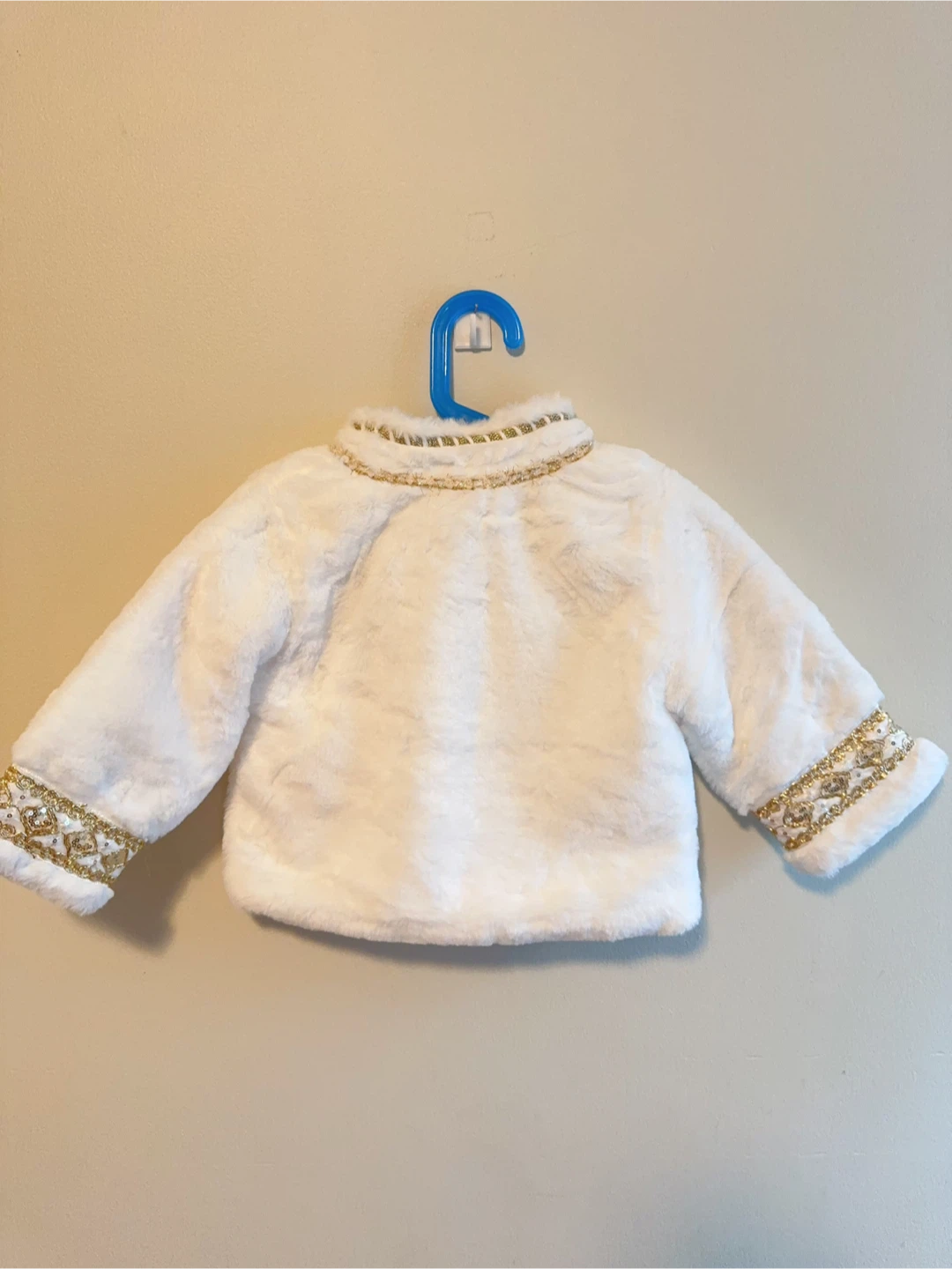 White Embroidered Faux Fur Jacket Toddler 3-4T - photo 4