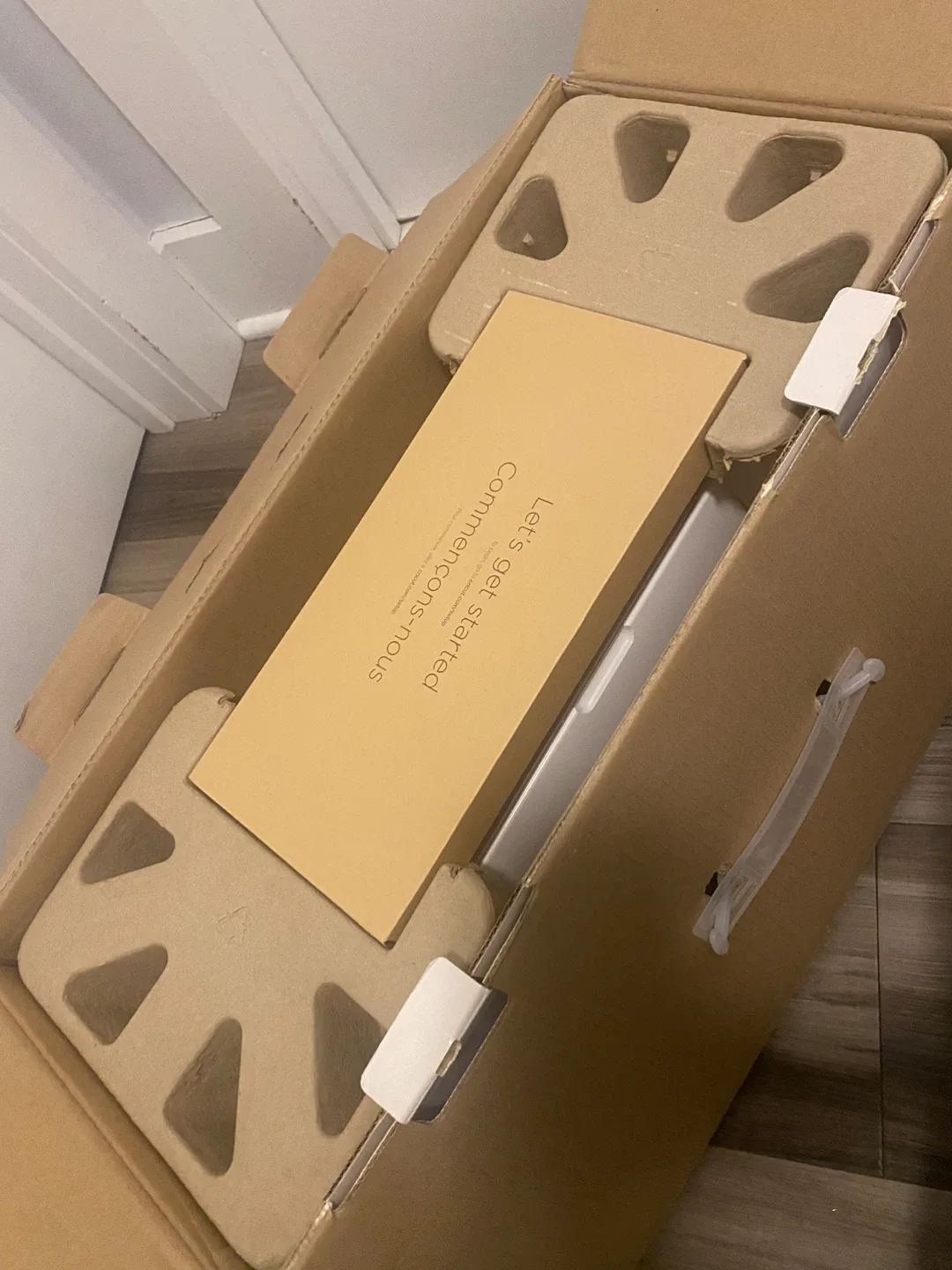 Cricut Maker Cutting Machine w/ Materials image indicator(2)