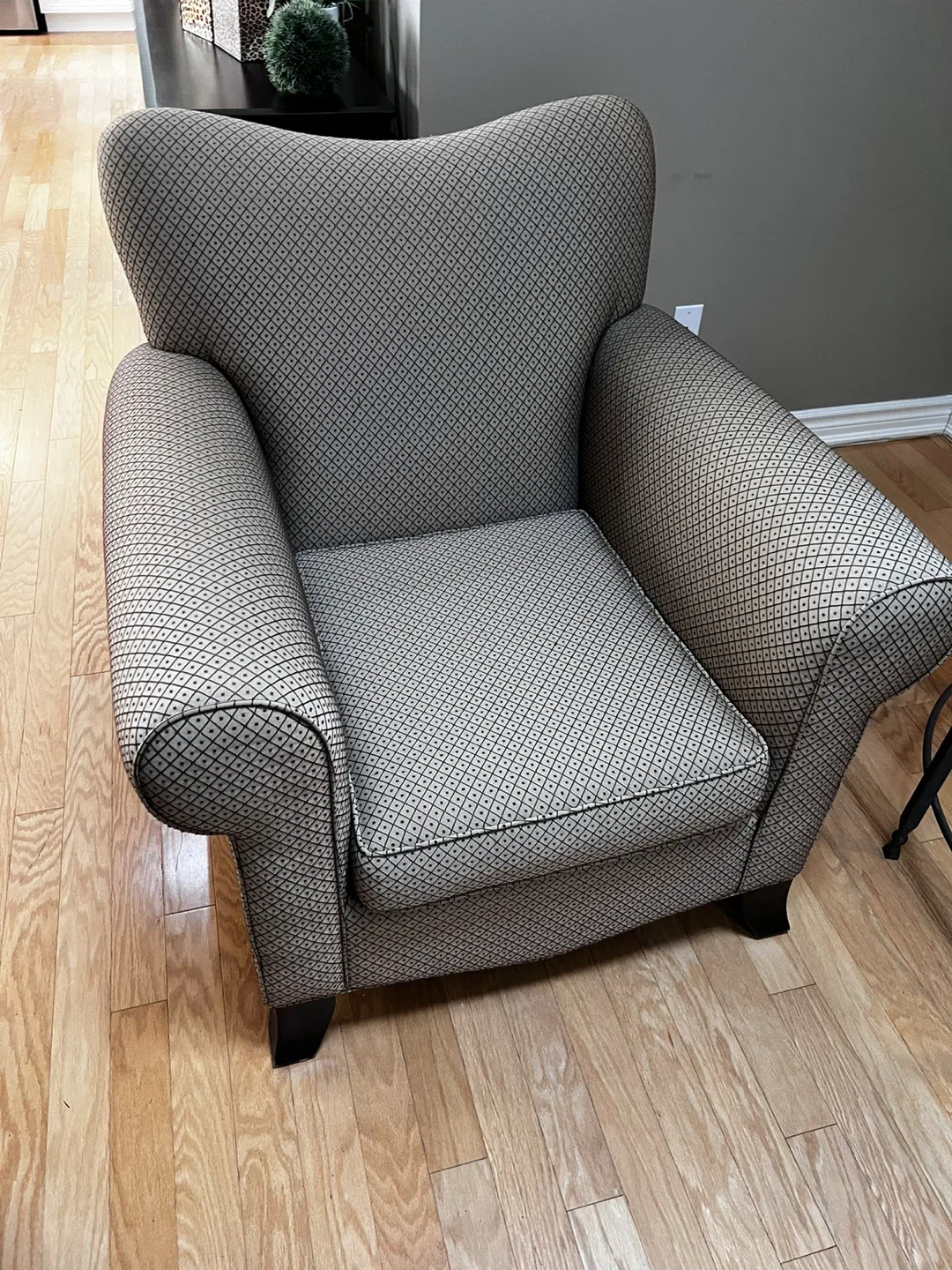 Patterned Armchairs image indicator(2)