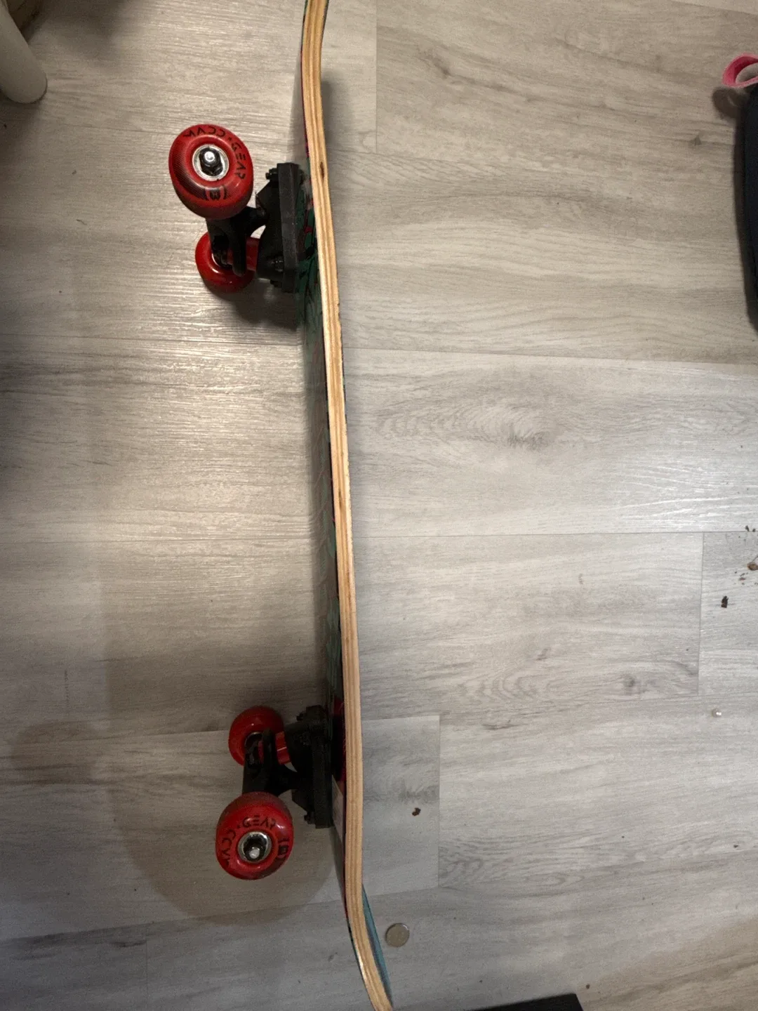 Used Snake Graphic Skateboard image indicator(4)