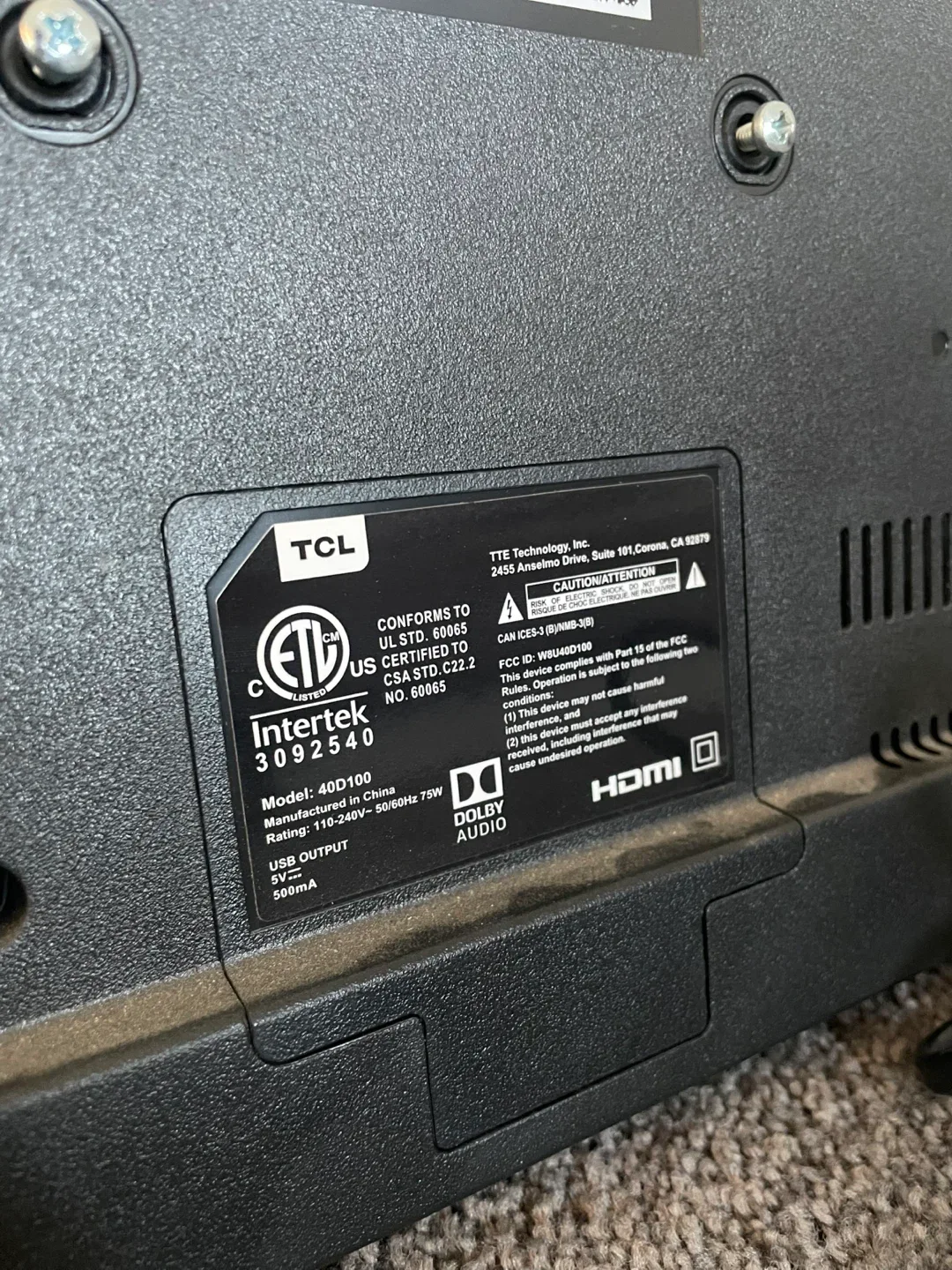 TCL 40” TV image indicator(5)