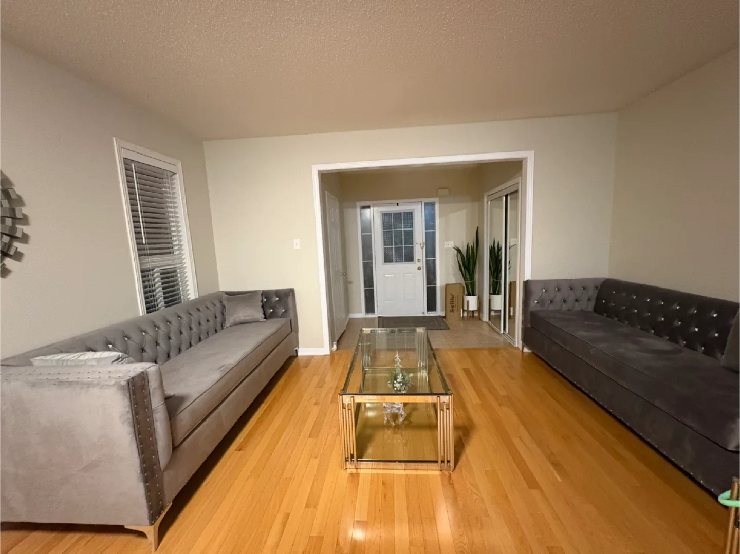 Grey Velvet Tufted Sofa image indicator(5)