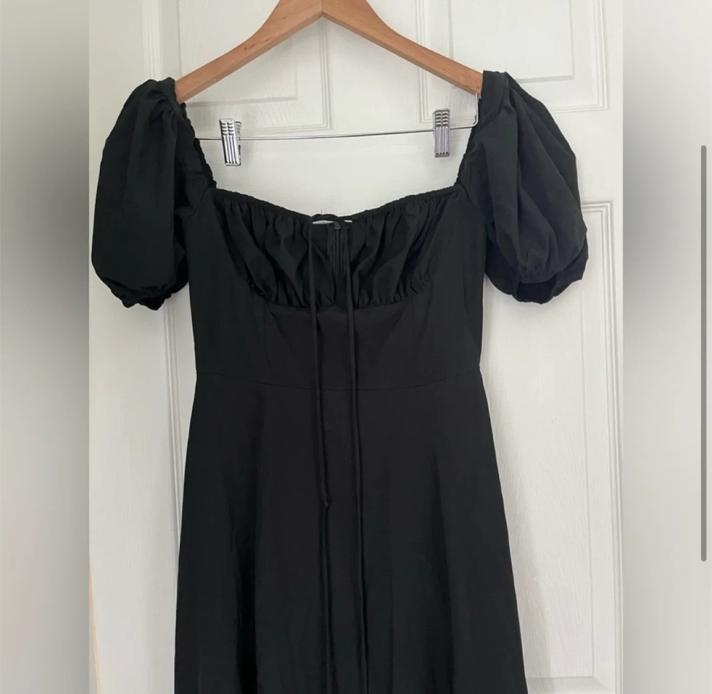 Black Puff Sleeve Midi Dress small size ( it has no tags) image indicator(2)