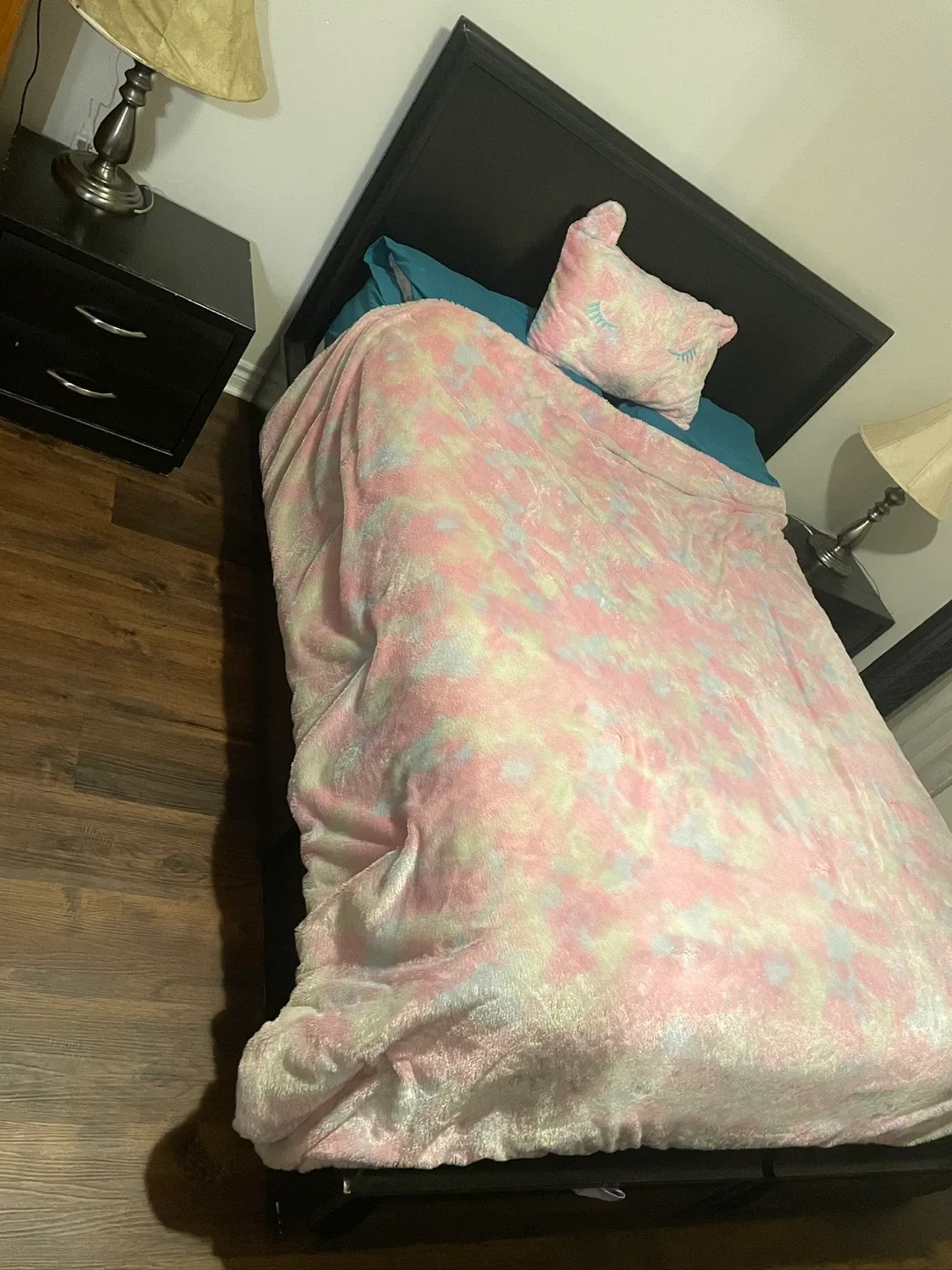 Queen Bed Frame with mattress image indicator(2)