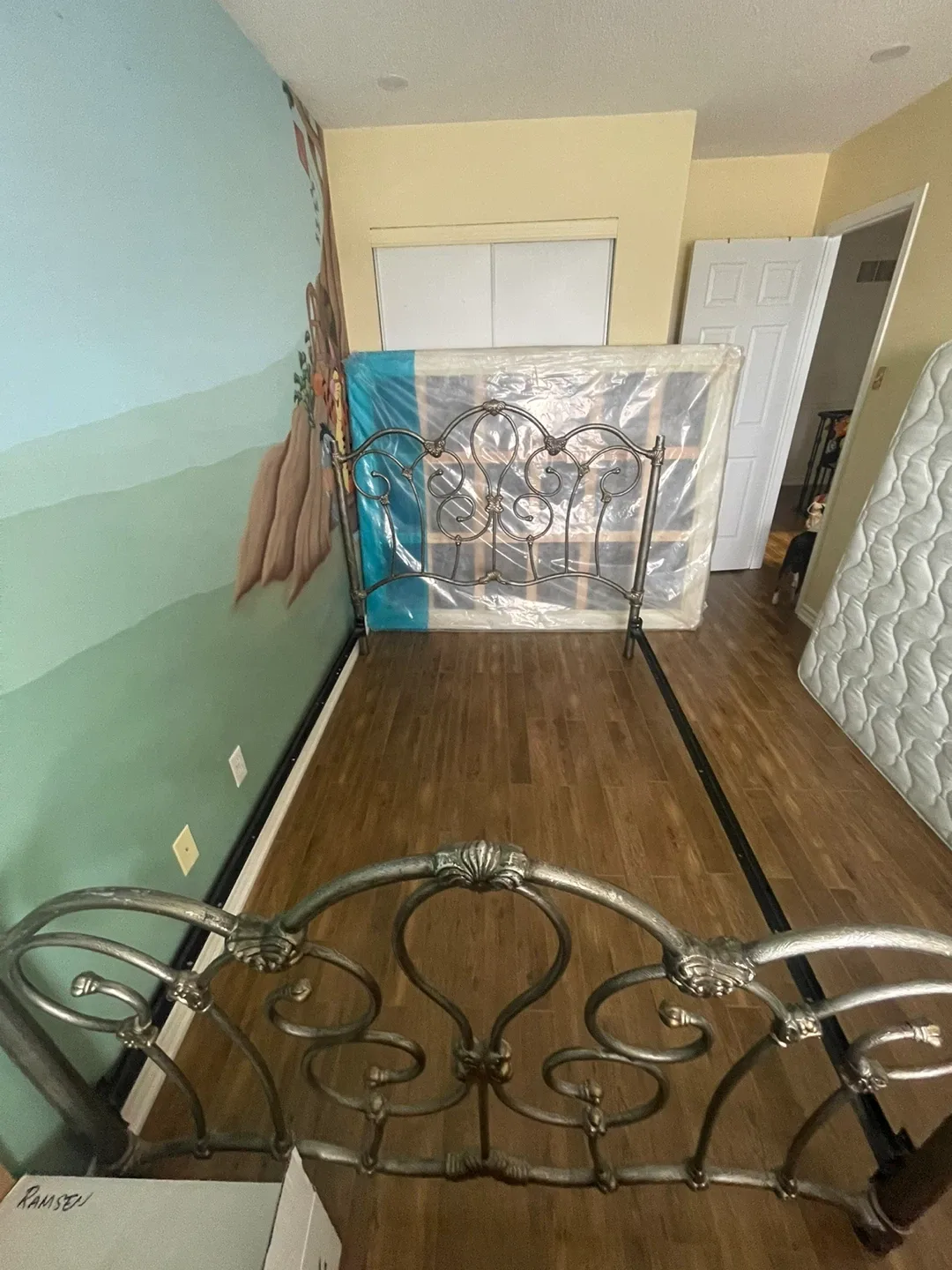 Queen Metal Bed Frame with Mattress and Box image indicator(3)