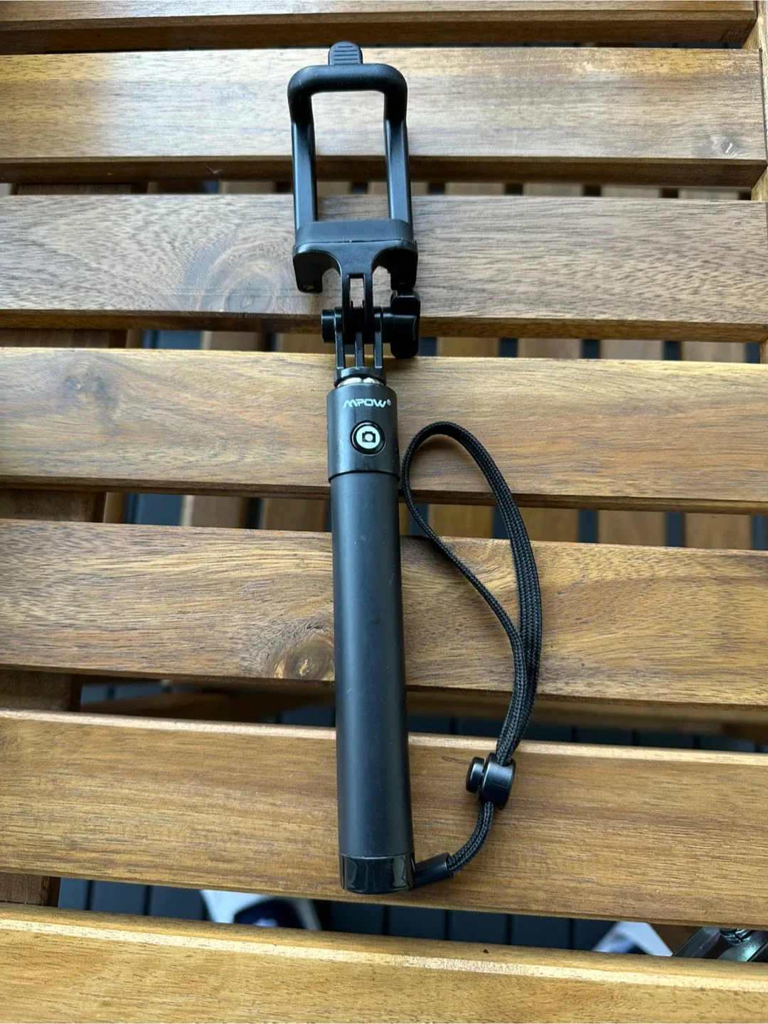 Mpow Selfie Stick Tripod - Black
