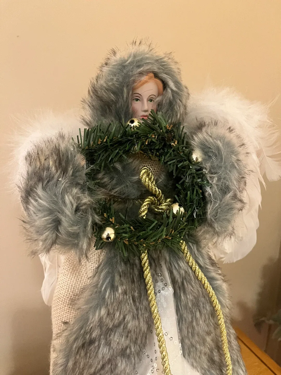 #Cleanout - Angel Christmas Tree Topper image indicator(2)