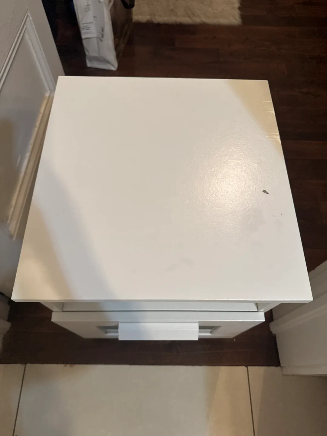 IKEA Brimnes White Nightstand image indicator(4)