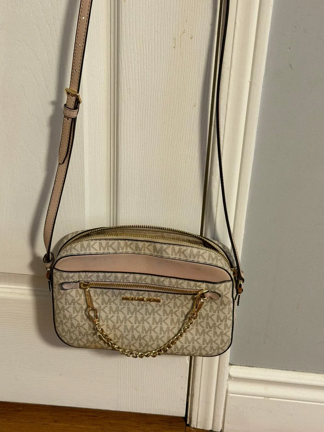 Michael Kors Crossbody Bag
