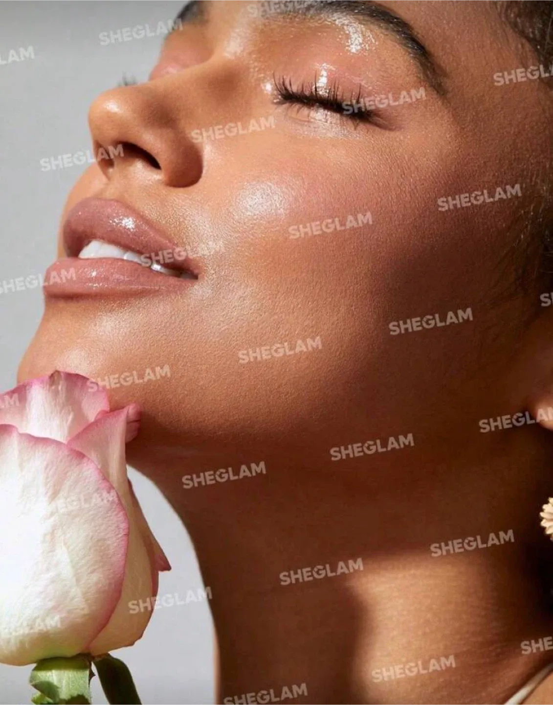 SHEGLAM Power Bouquet Lip Gloss – Sunny Sands / Freesia image indicator(9)