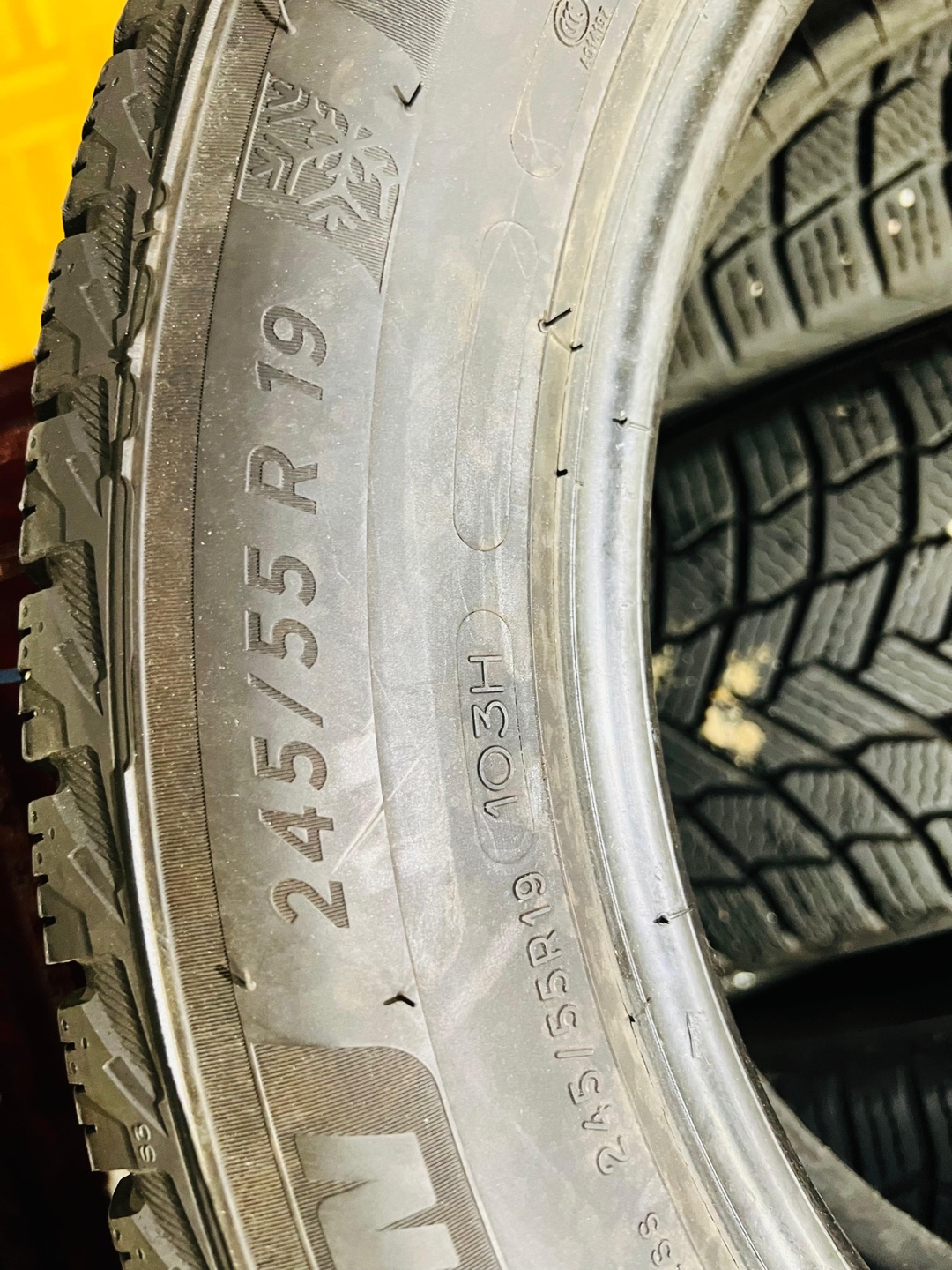 Michelin X-Ice Snow SUV Tires - 245/55 R19 - photo 3
