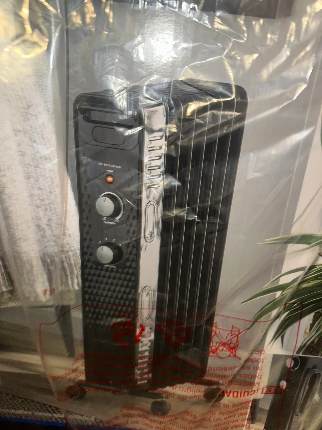 Mainstays Electric Radiator Heater - New in Box! image indicator(3)