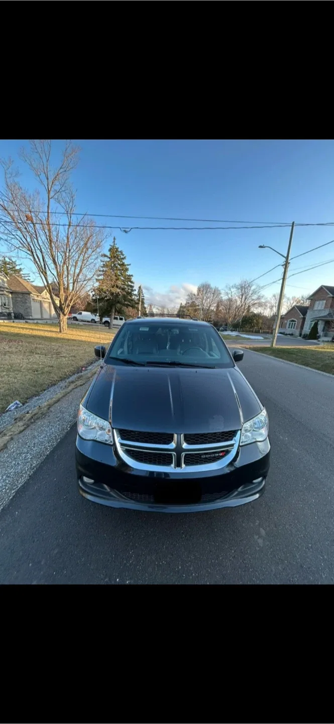 Dodge Grand Caravan - Black Minivan