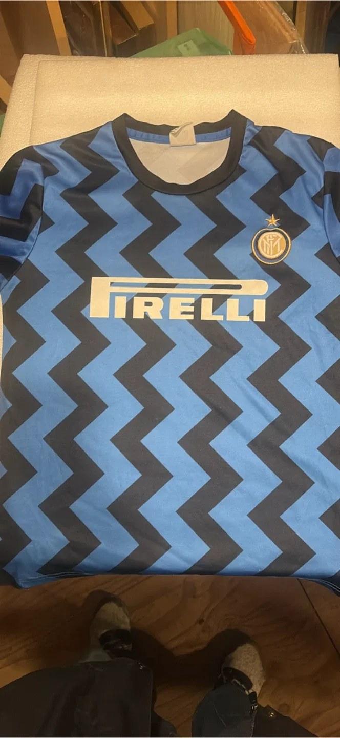 Inter Milan Lukaku #9 Soccer Jersey image indicator(4)