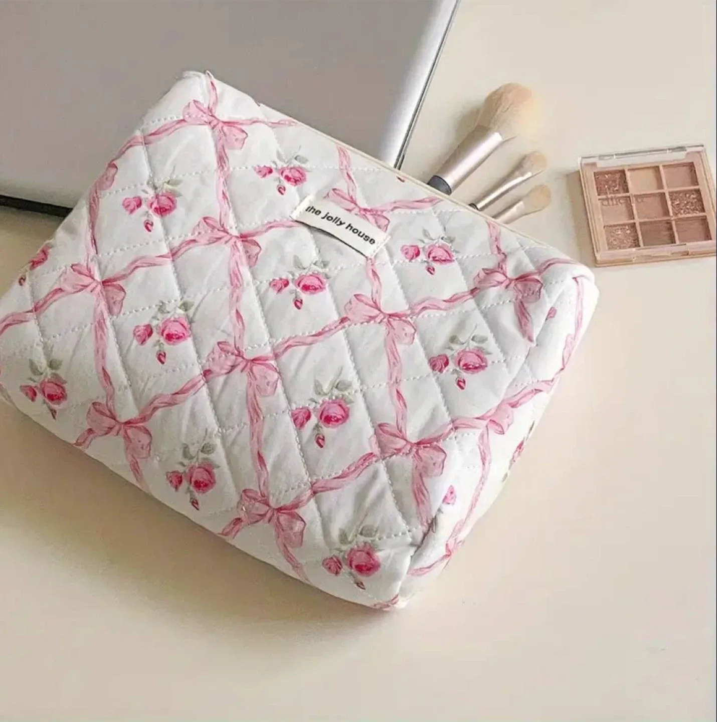 Rose and Bow Cosmetic Bags Set image indicator(4)