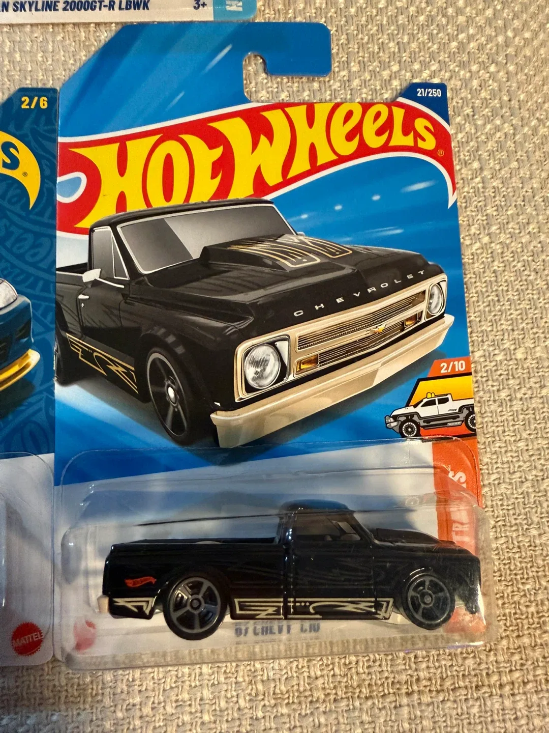 Hot Wheels Diecast Car Collection - New in Package image indicator(3)