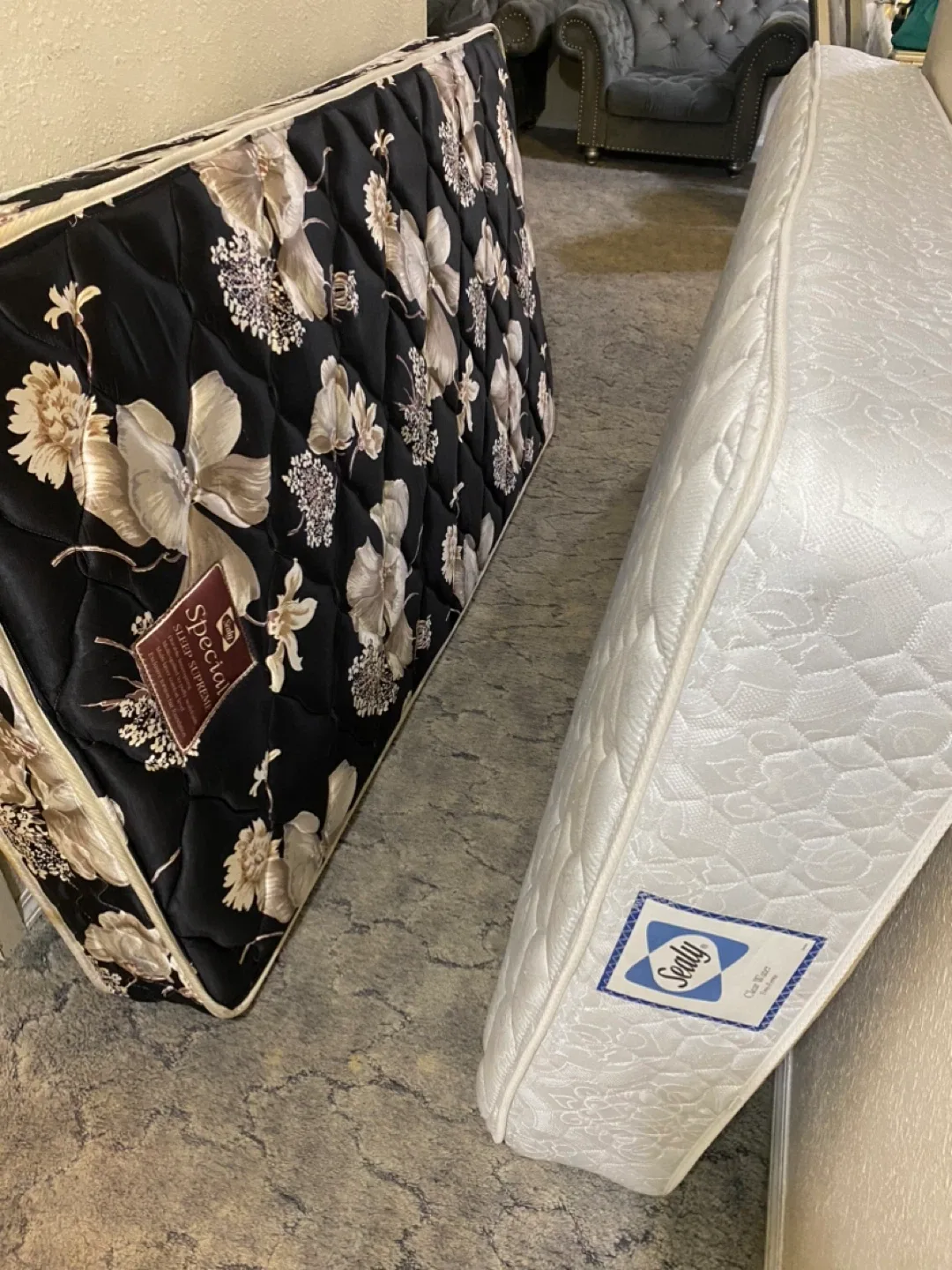 Signature Sleep Mattress - Floral Design image indicator(6)