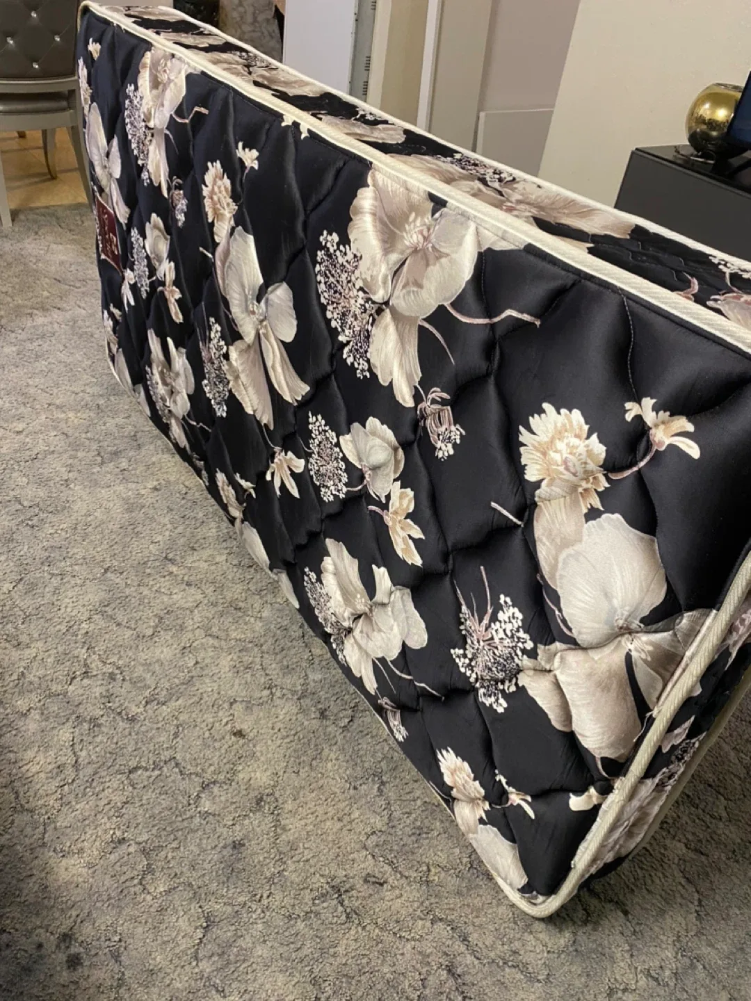 Signature Sleep Mattress - Floral Design image indicator(4)