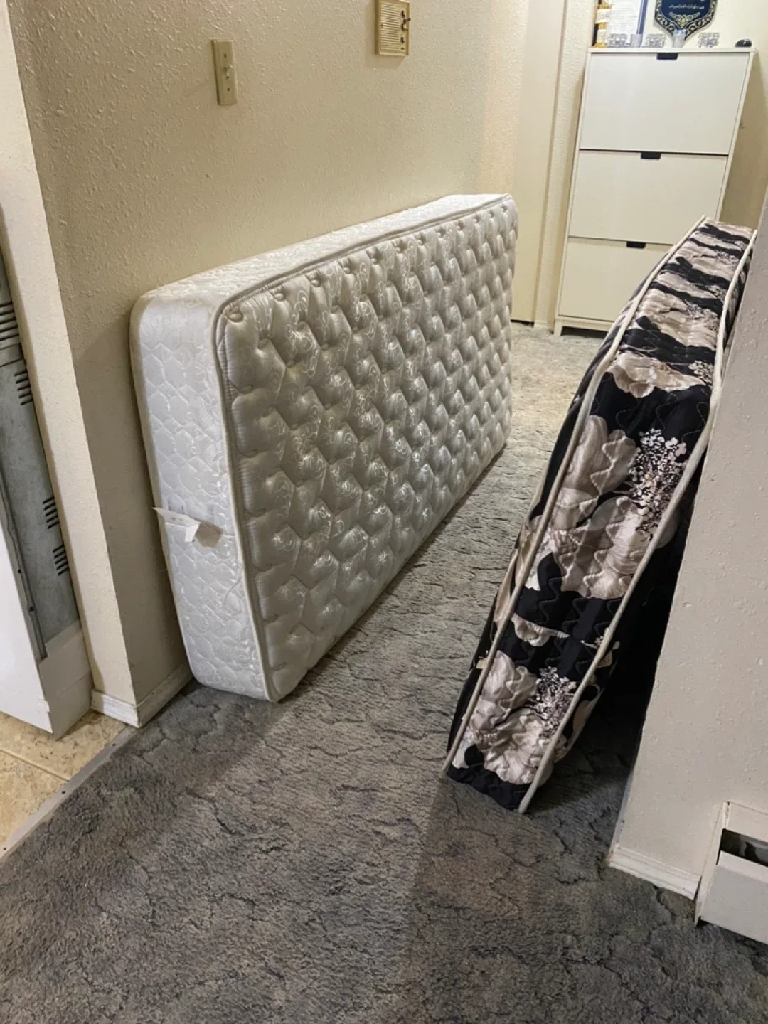 Signature Sleep Mattress - Floral Design image indicator(7)