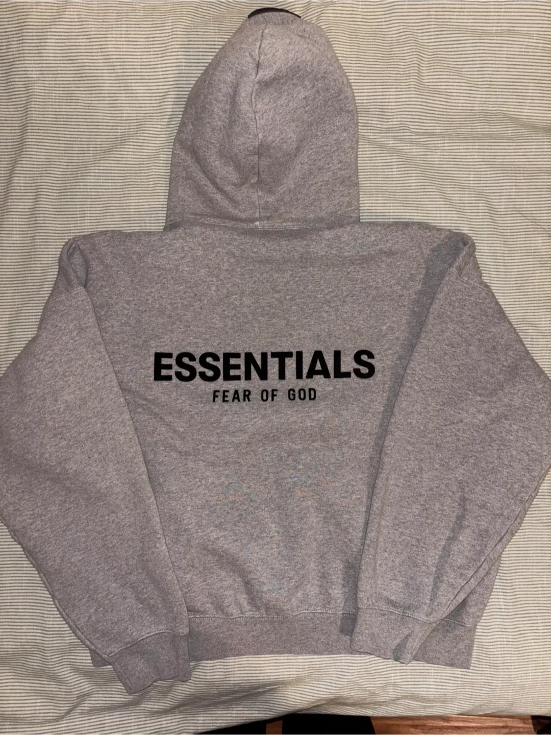 Essentials Fear of God Grey Hoodie image indicator(2)