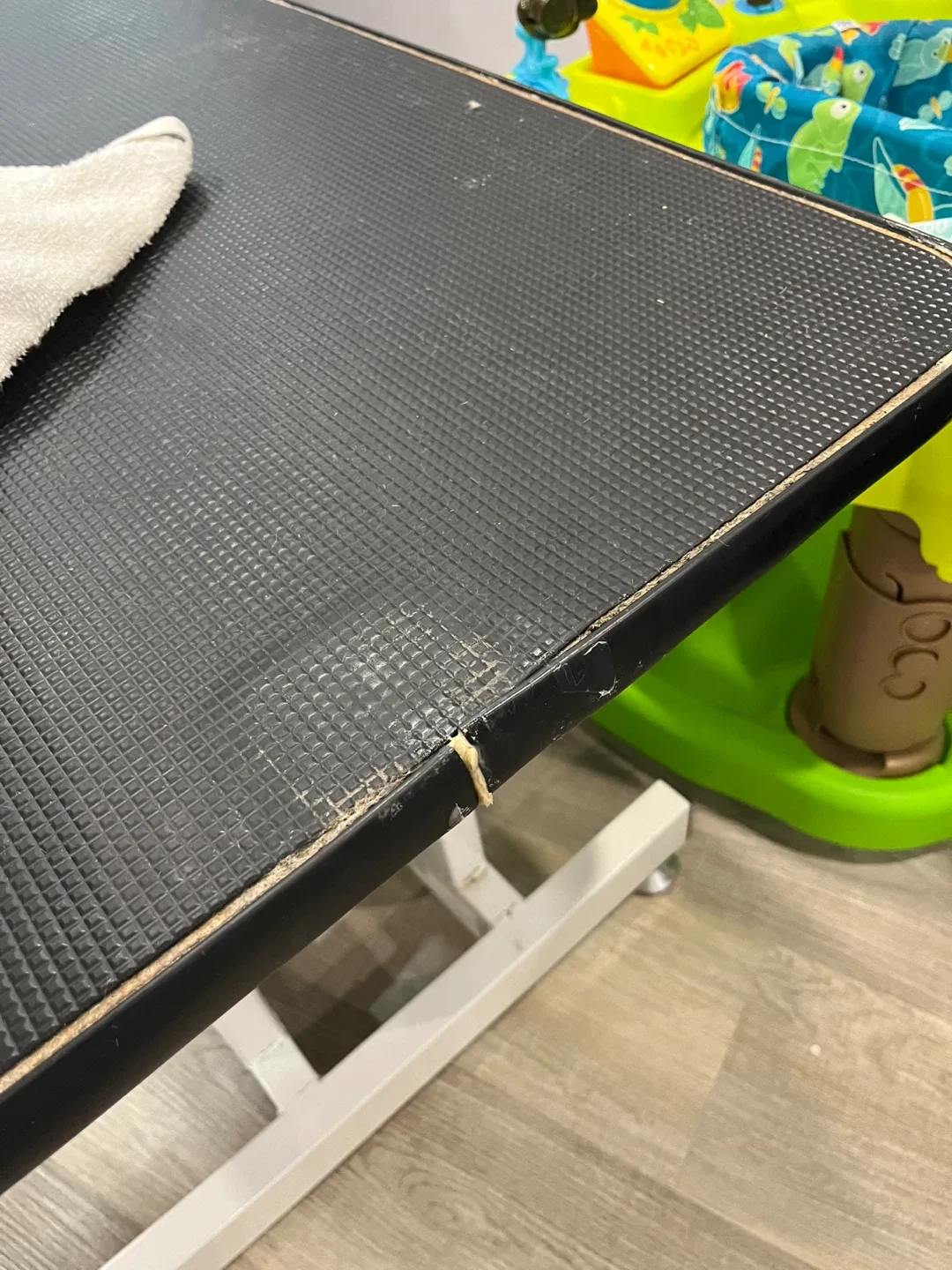 Hydraulic Dog Grooming Table with Adjustable Arm image indicator(4)