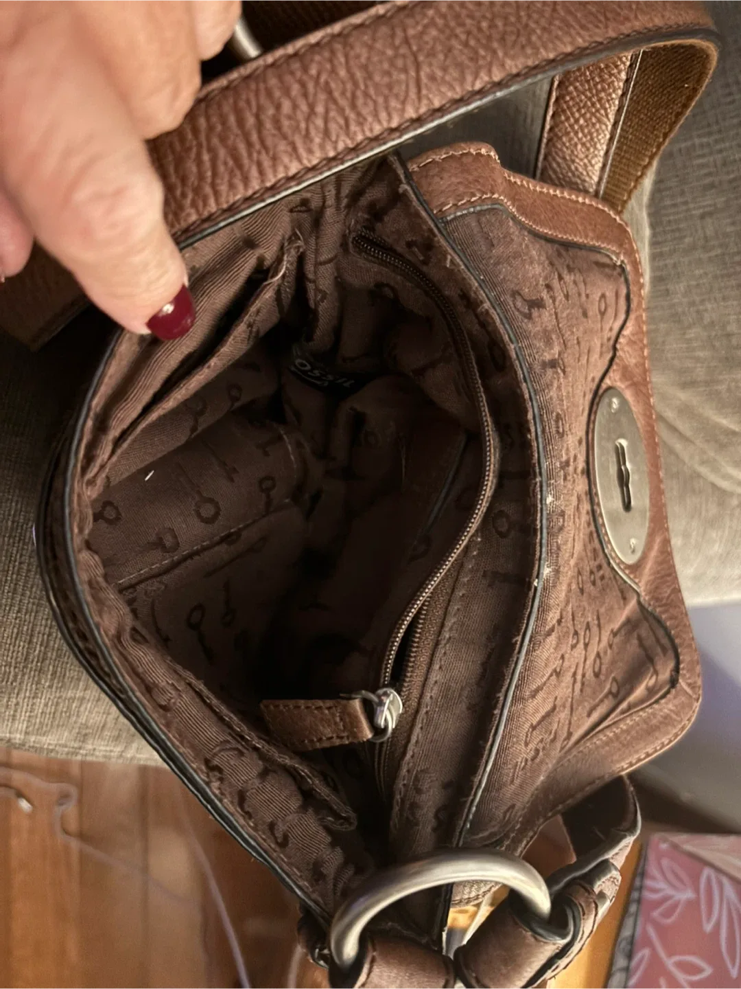 Fossil Brown Leather Crossbody Bag image indicator(7)