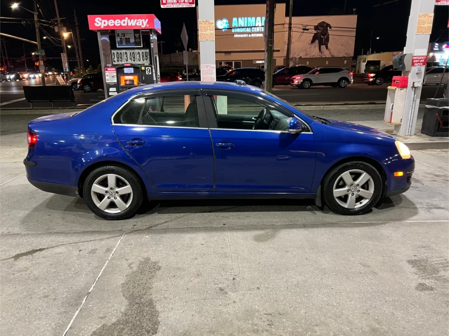 Volkswagen Jetta - Blue Sedan image indicator(2)