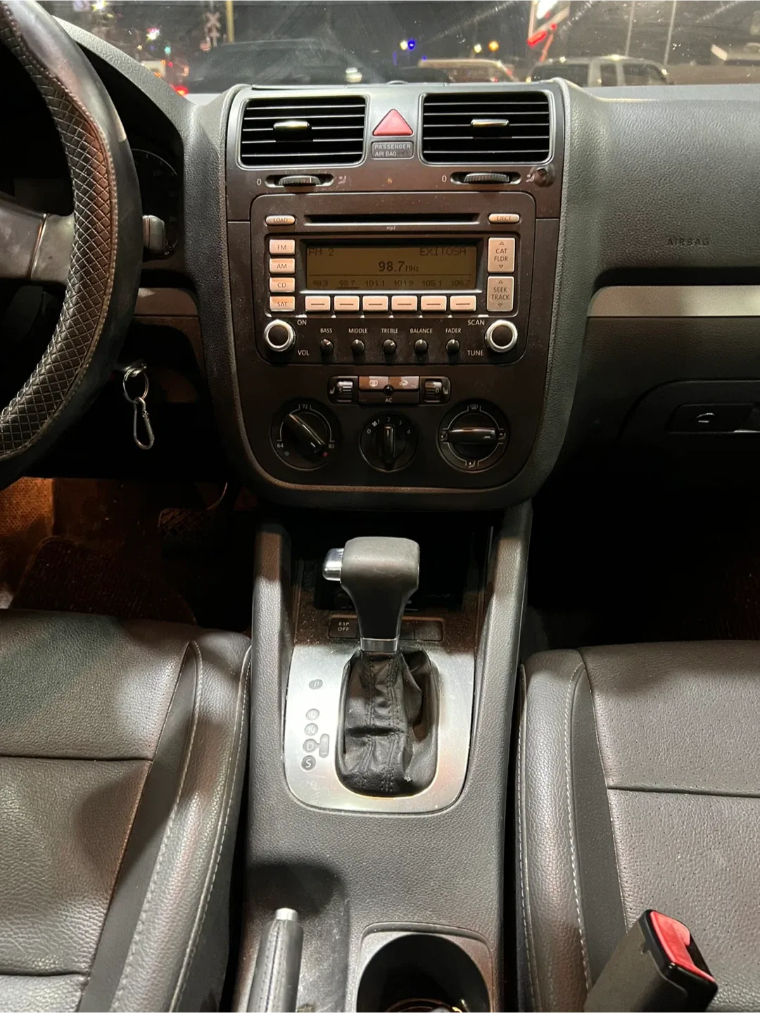 Volkswagen Jetta - Blue Sedan image indicator(7)