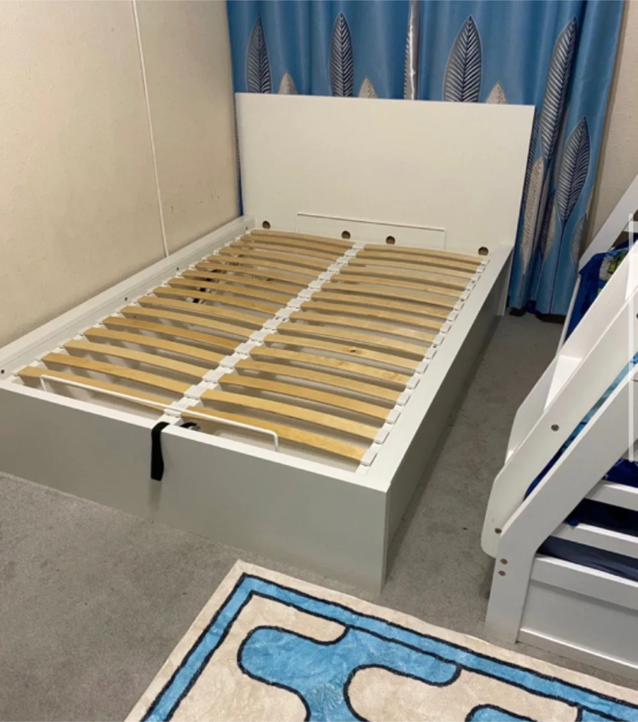 IKEA Malm White Pull-Up Storage Bed image indicator(3)