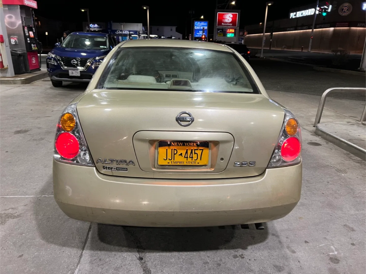 2003 Nissan Altima Low Miles 74K image indicator(5)