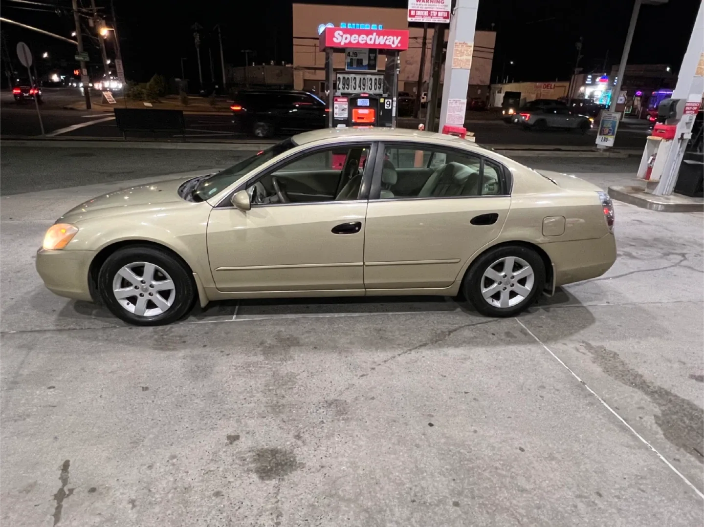 2003 Nissan Altima Low Miles 74K image indicator(2)