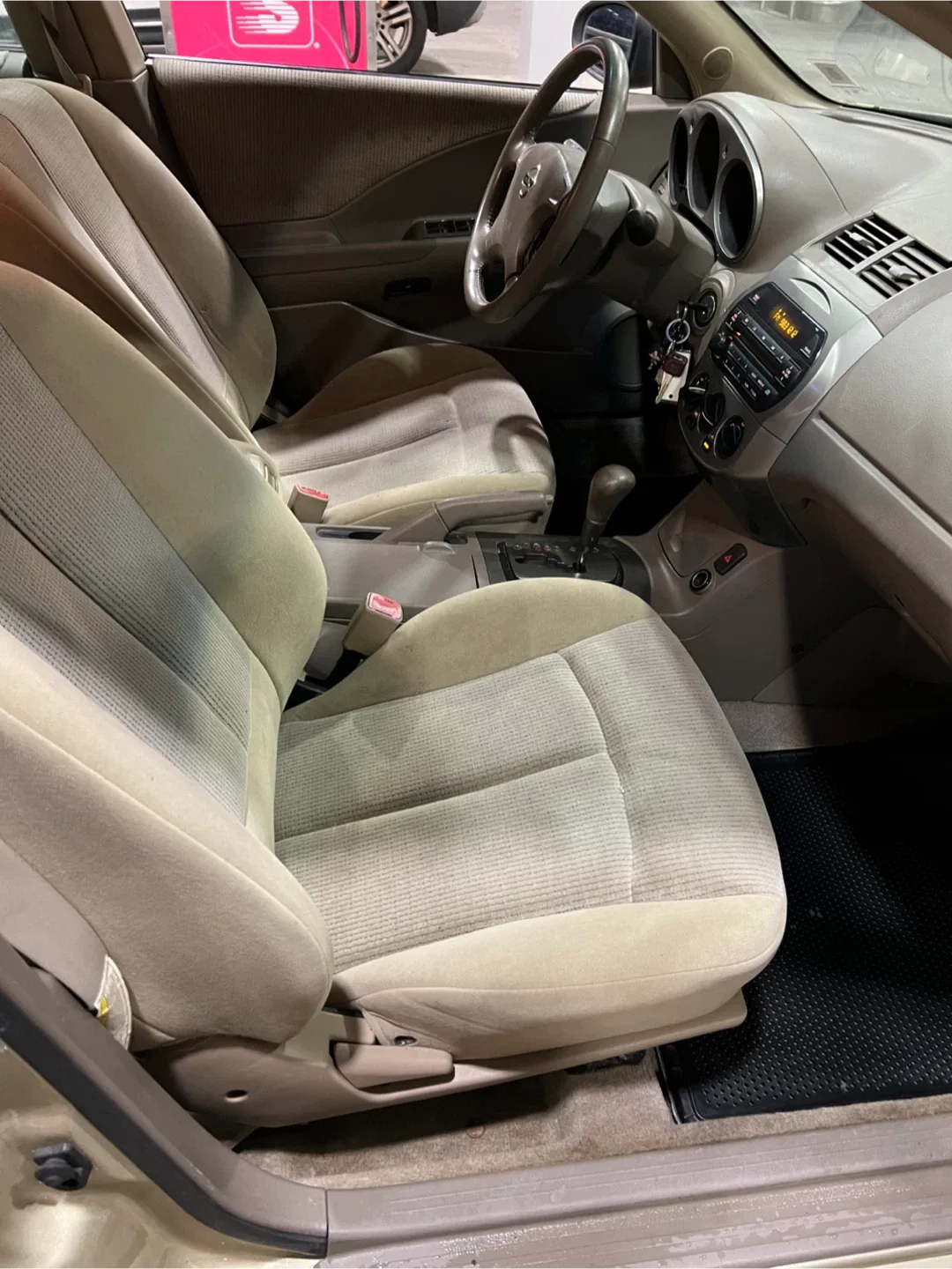 2003 Nissan Altima Low Miles 74K image indicator(10)