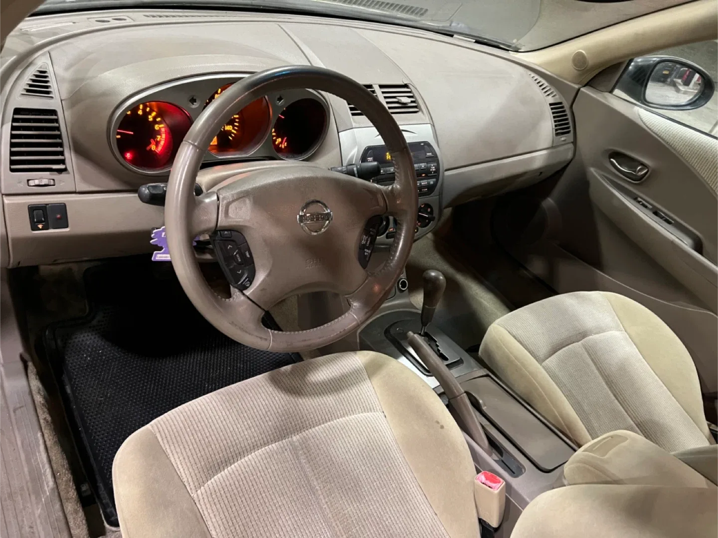 2003 Nissan Altima Low Miles 74K image indicator(9)