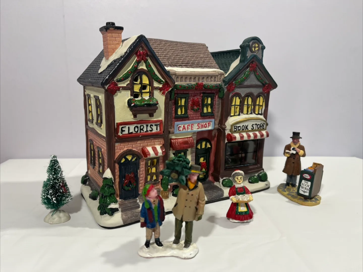 Christmas Village Florist Cafe Bookstore Vintage image indicator(2)