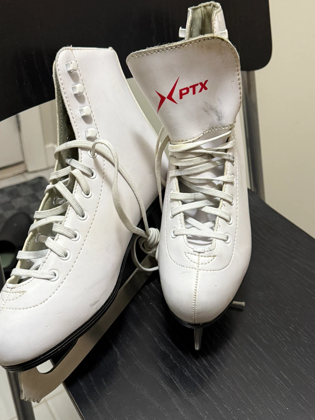 White XPTX Figure Skates - Size 7 - photo 2
