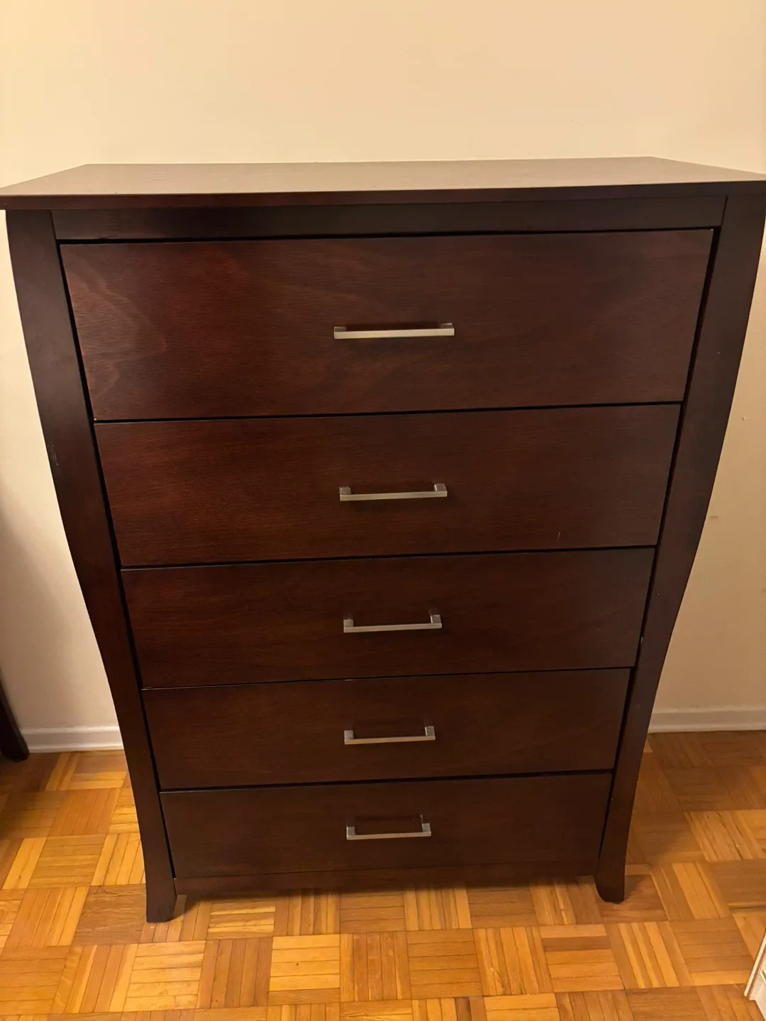 Dresser 5 drawer high quality paid $1000