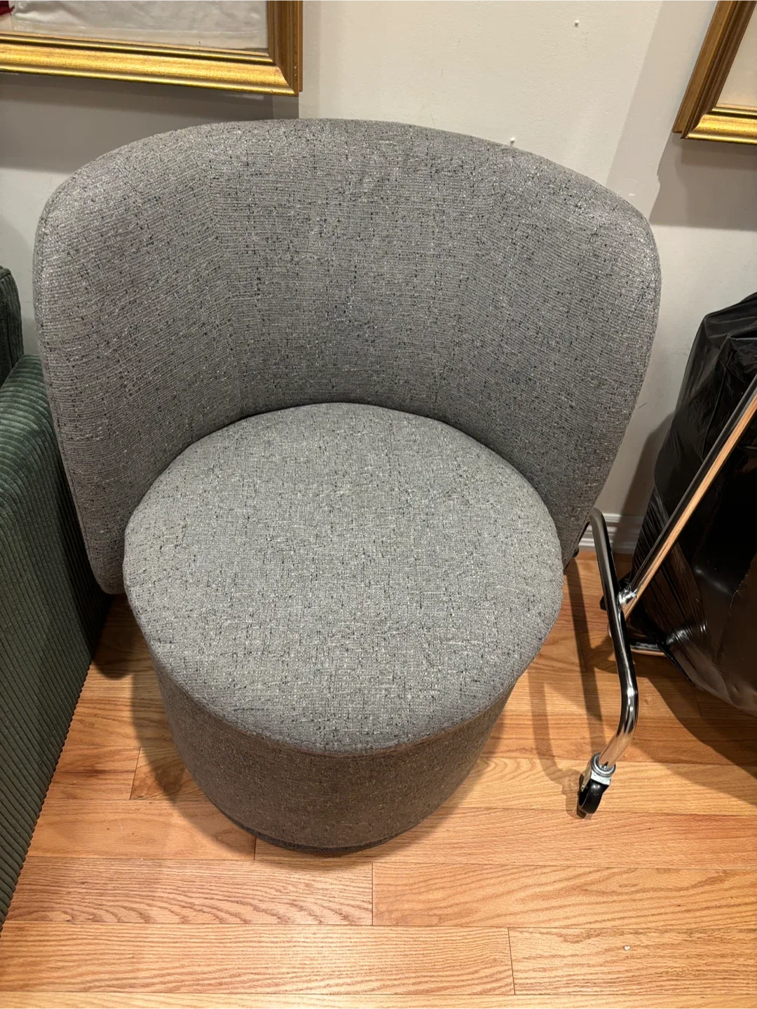 Grey Swivel Chair image indicator(2)