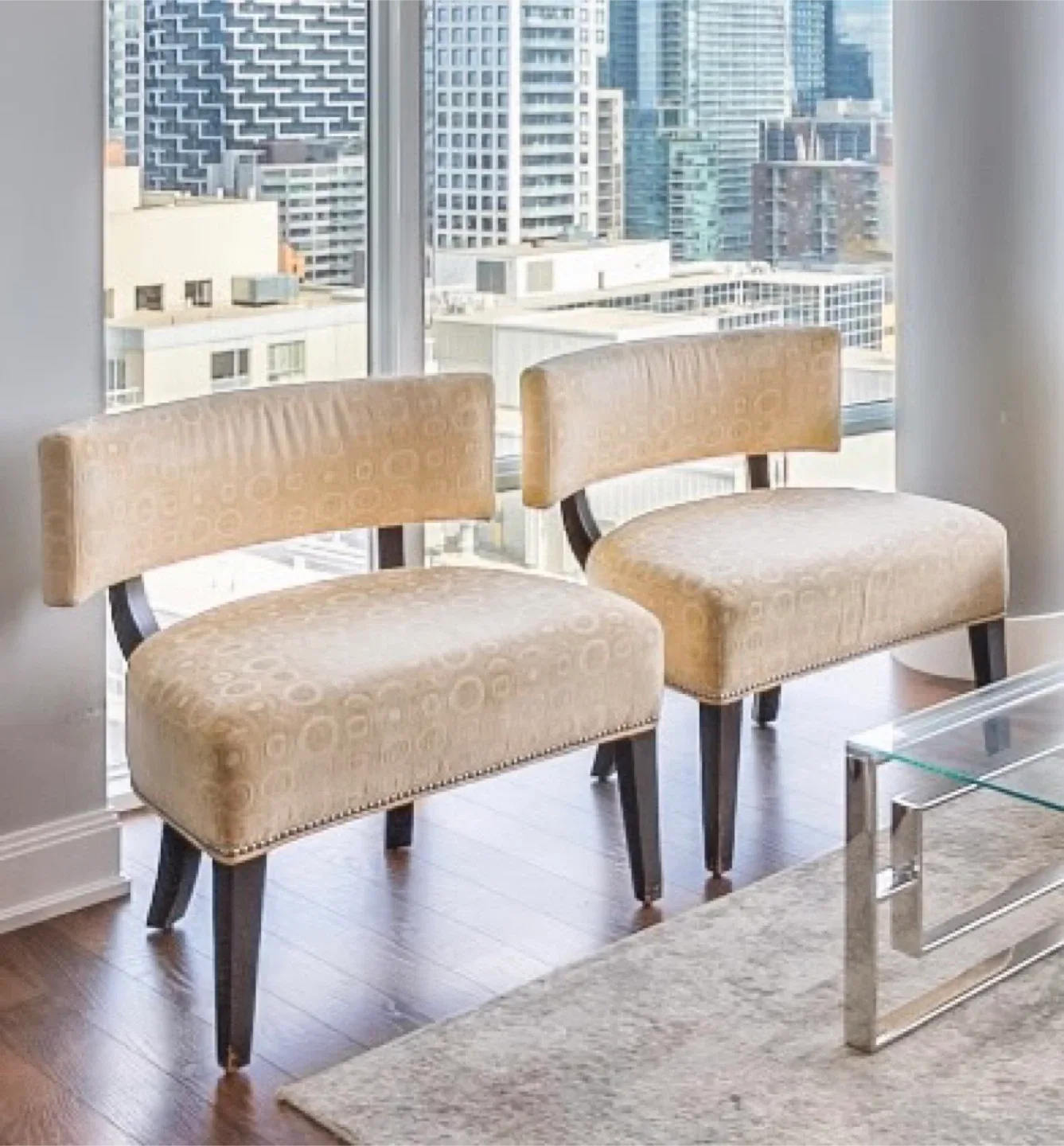 Living Room Set: Sofa, Chairs, Area Rug image indicator(3)