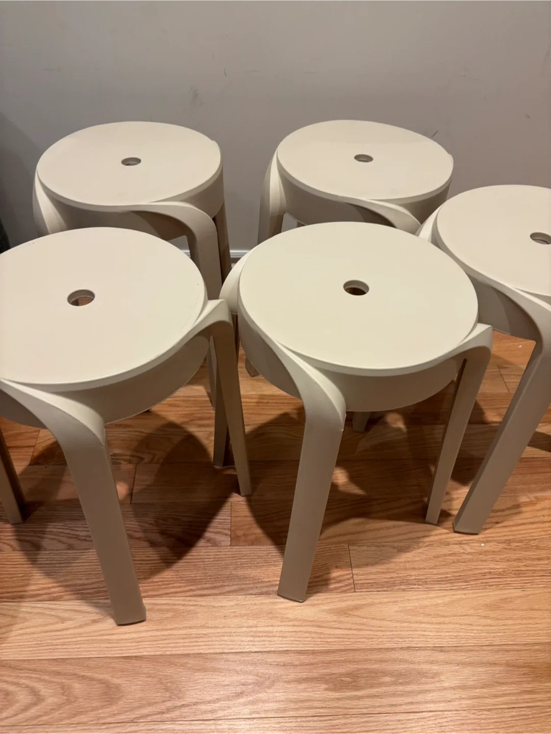 Cream Stackable Stools - Set of 5 image indicator(3)