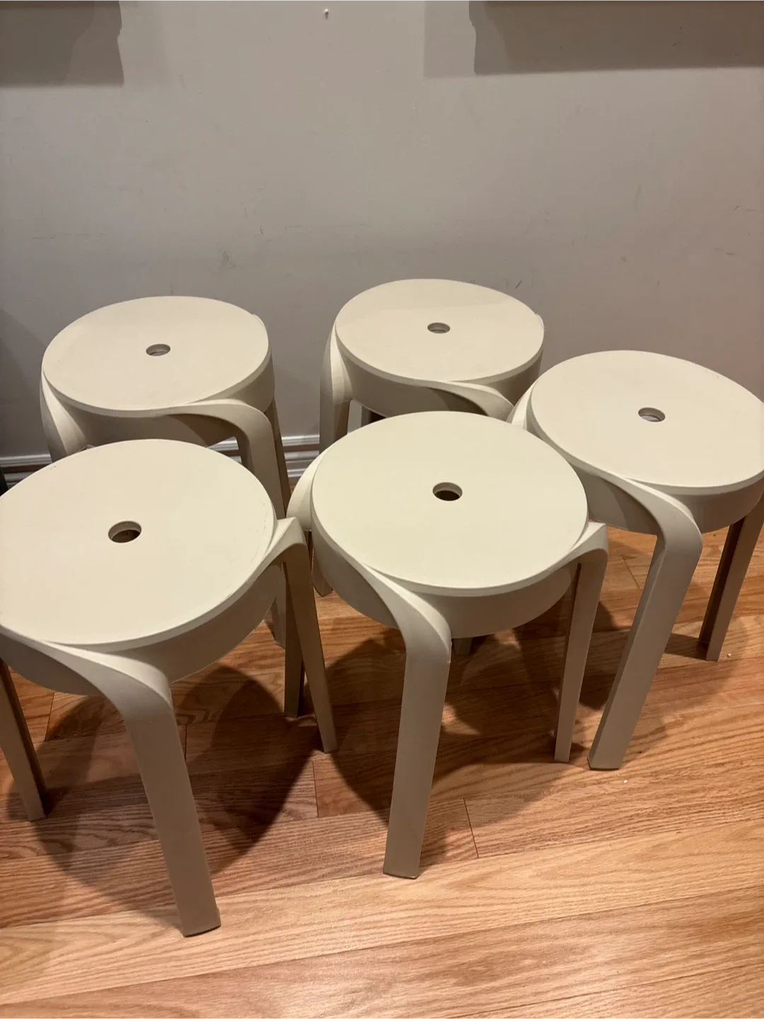 Cream Stackable Stools - Set of 5 image indicator(4)