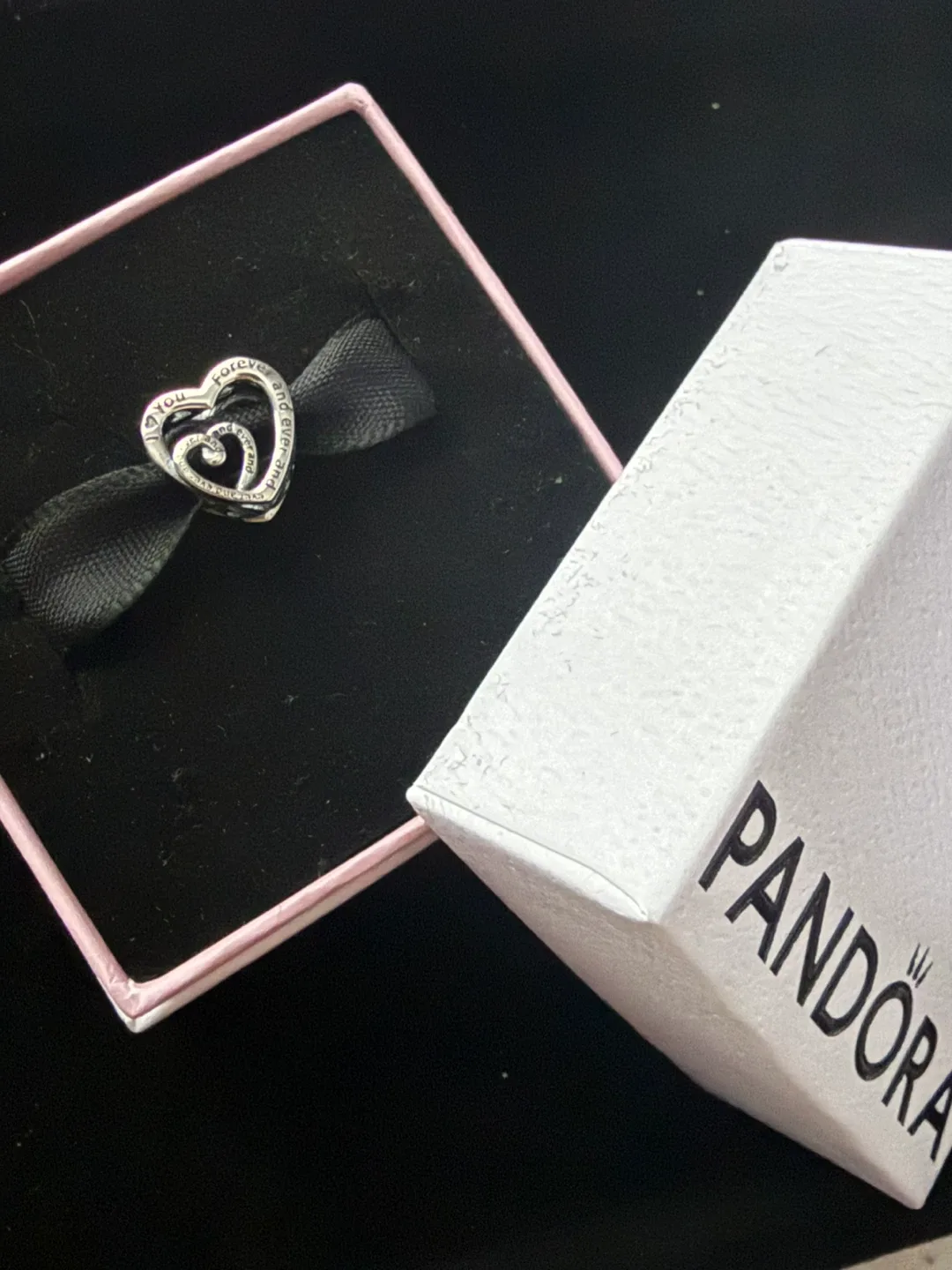 Pandora Mom Heart Charm with Box 🥕