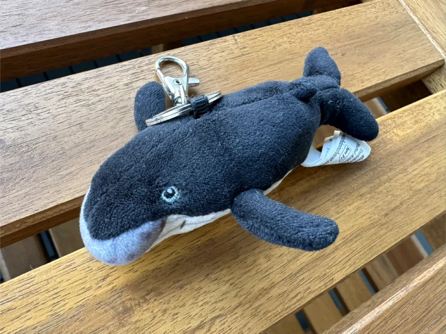 Handmade Wooden Pin & Whale Keychain image indicator(4)