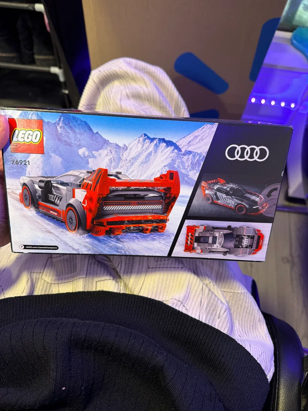 New LEGO Speed Champions Audi S1 e-tron quattro 76921 image indicator(3)