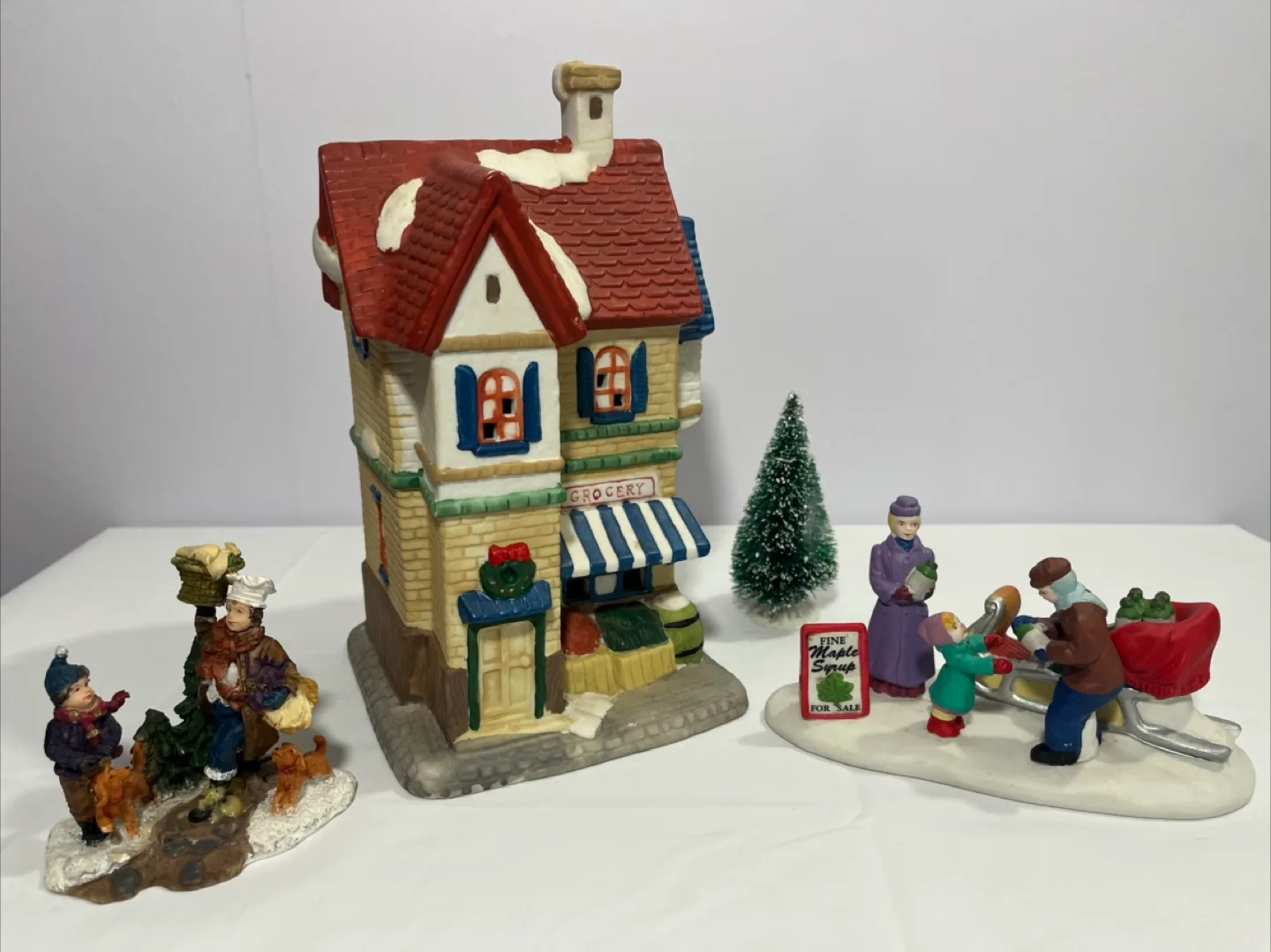 Christmas Village Figurines Collection image indicator(2)