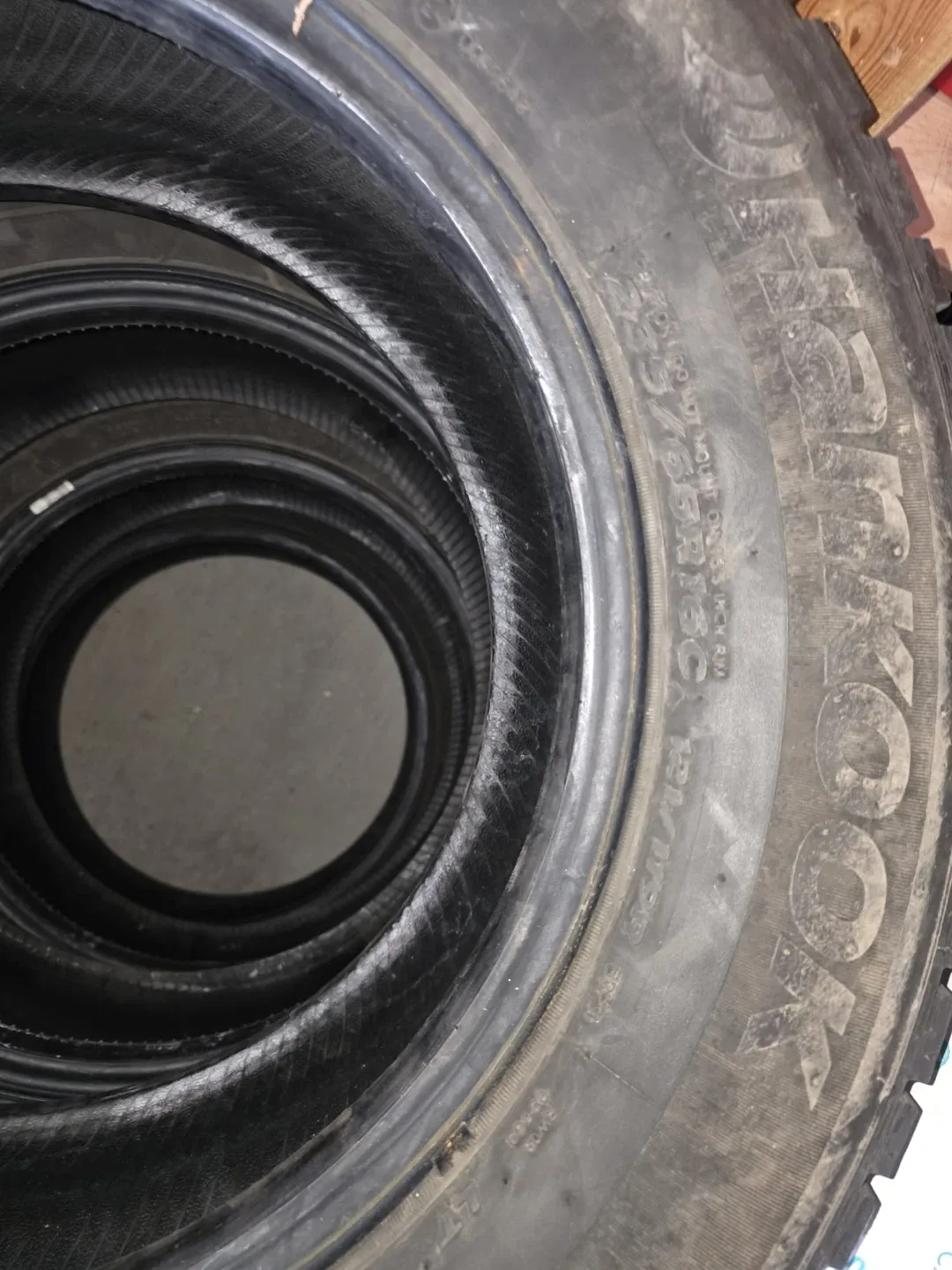 Hankook Winter Tires - 235/65R16C image indicator(3)