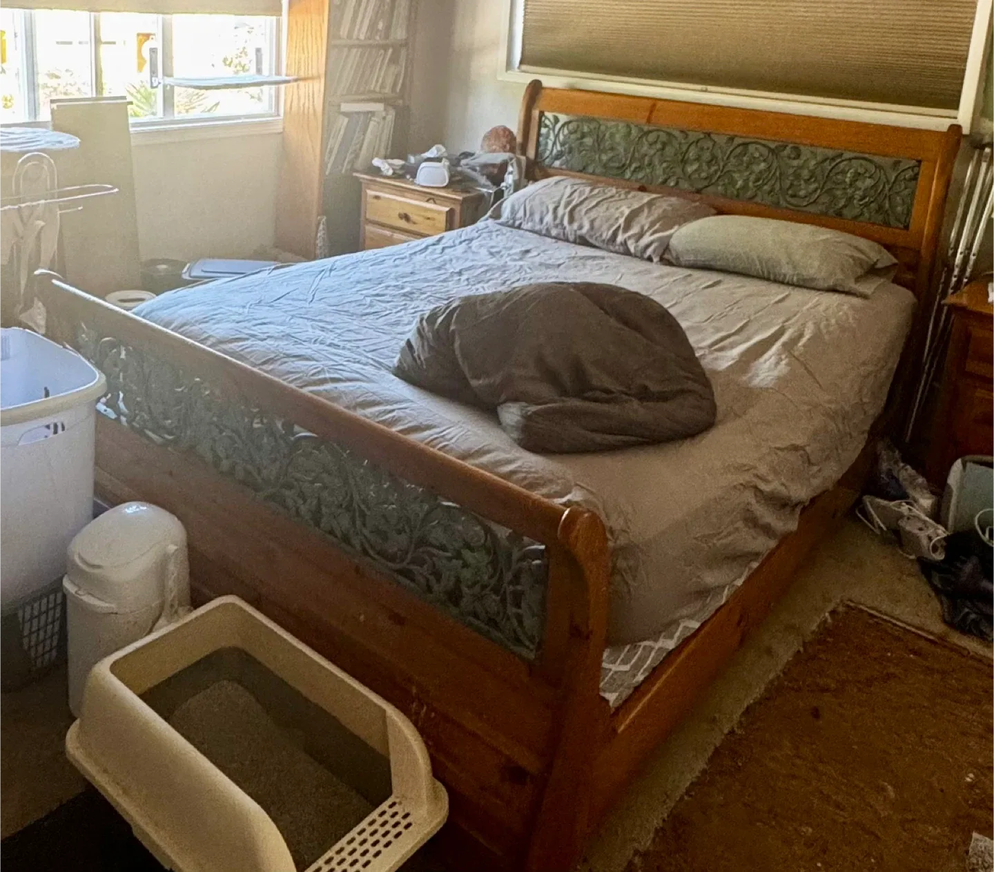 Solid wood 5 piece Bedroom Set image indicator(2)