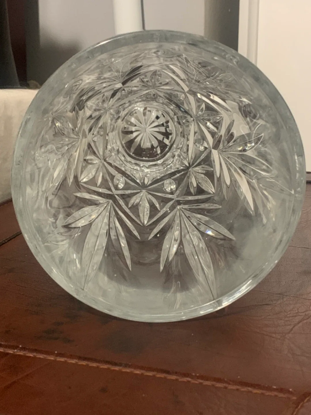 Crystal Glass Vase - Elegant Design image indicator(3)