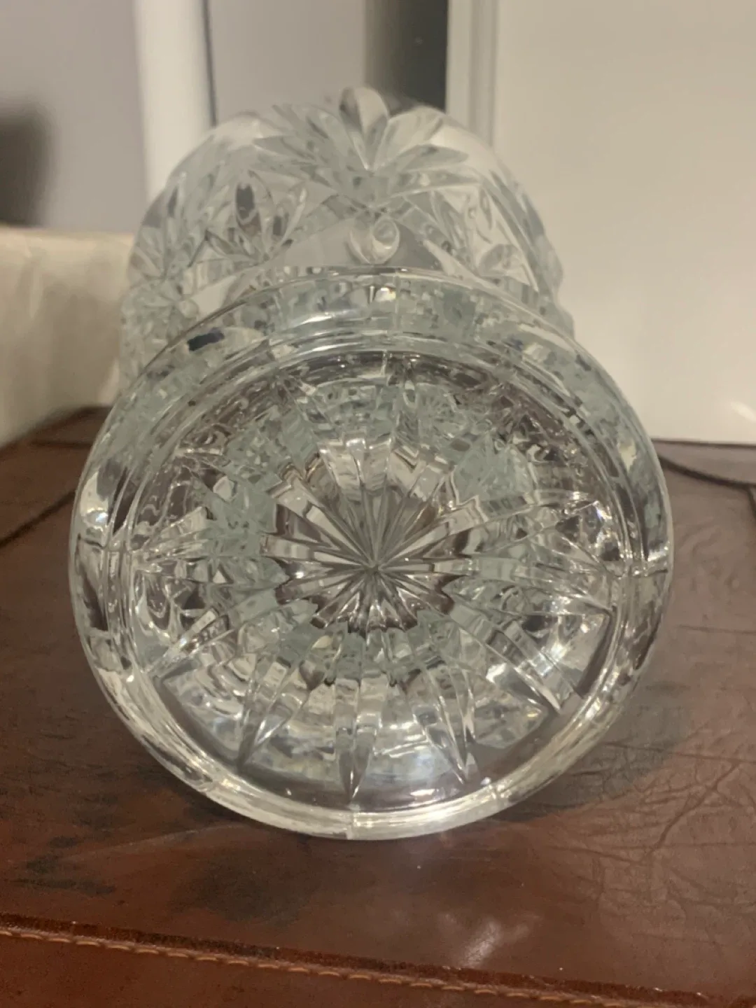 Crystal Glass Vase - Elegant Design image indicator(2)